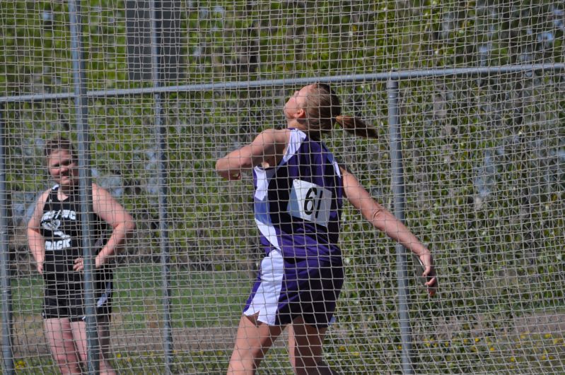 Discus - Girls Class B (5 of 39)