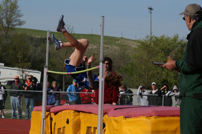 Class B Girls High Jump (14 of 28)