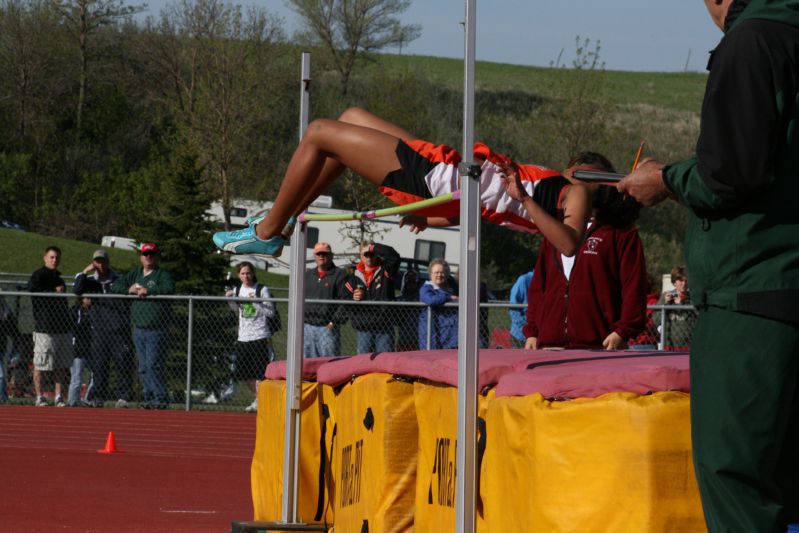 Class B Girls High Jump (15 of 28)