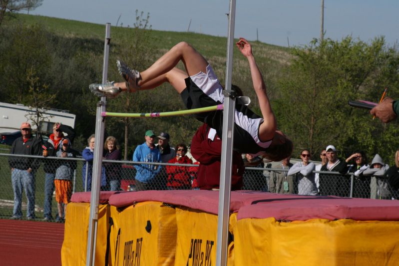 Class B Girls High Jump (16 of 28)