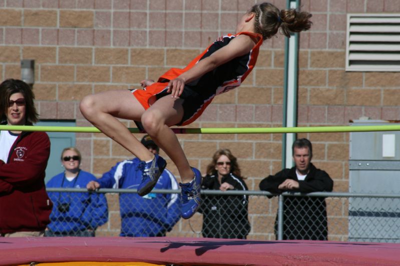 Class B Girls High Jump (27 of 28)