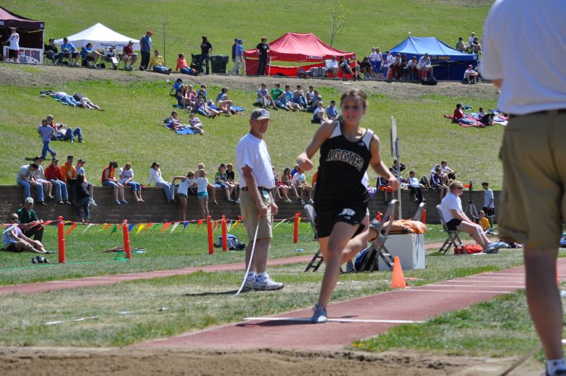 Class B Girls Triple Jump (64 of 65)