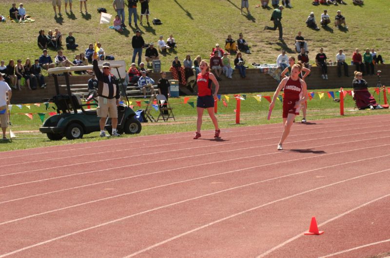 Class B Girls 800 Relay (3 of 12)