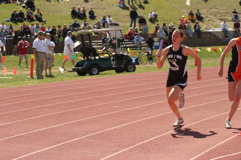 Class B Girls 800 Relay (6 of 12)