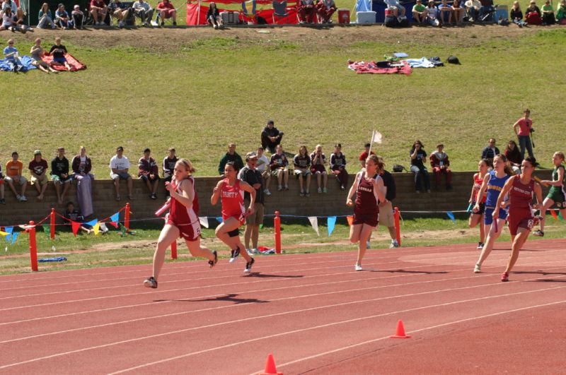 Class B Girls 800 Relay (8 of 12)