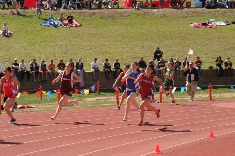 Class B Girls 800 Relay (9 of 12)