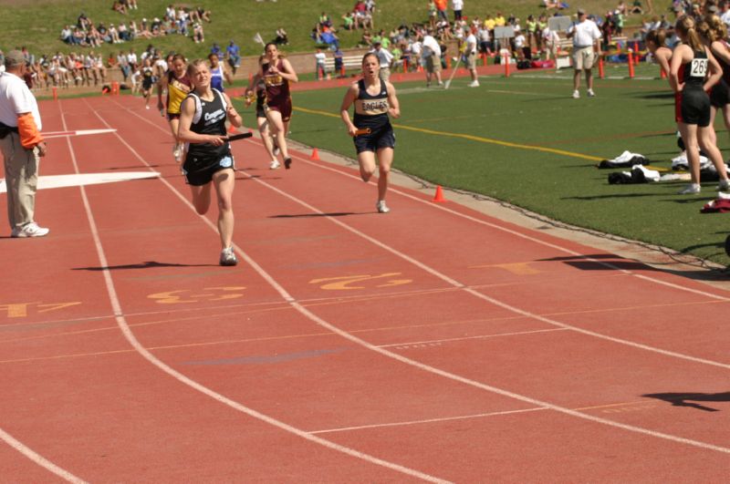 Girls Relay (69 of 112)