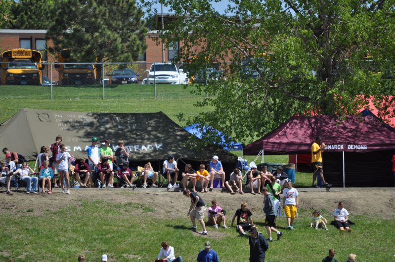 Spectators and Volunteers (5 of 50)