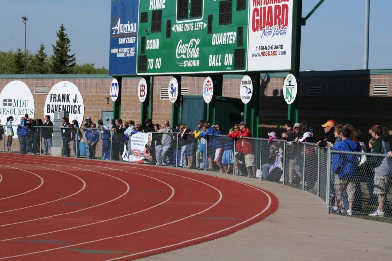 Spectators and Volunteers (34 of 50)