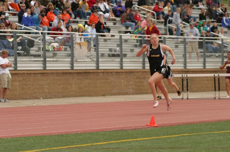 300 Meter Hurdles (15 of 34)