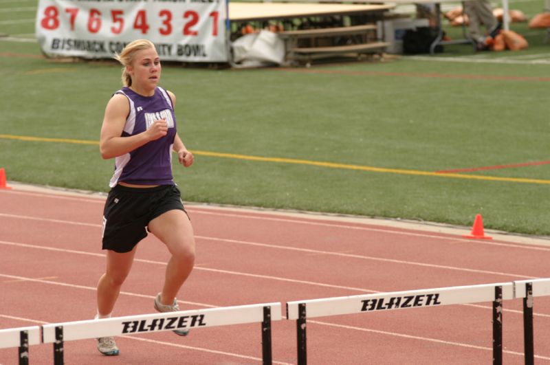 300 Meter Hurdles (19 of 34)