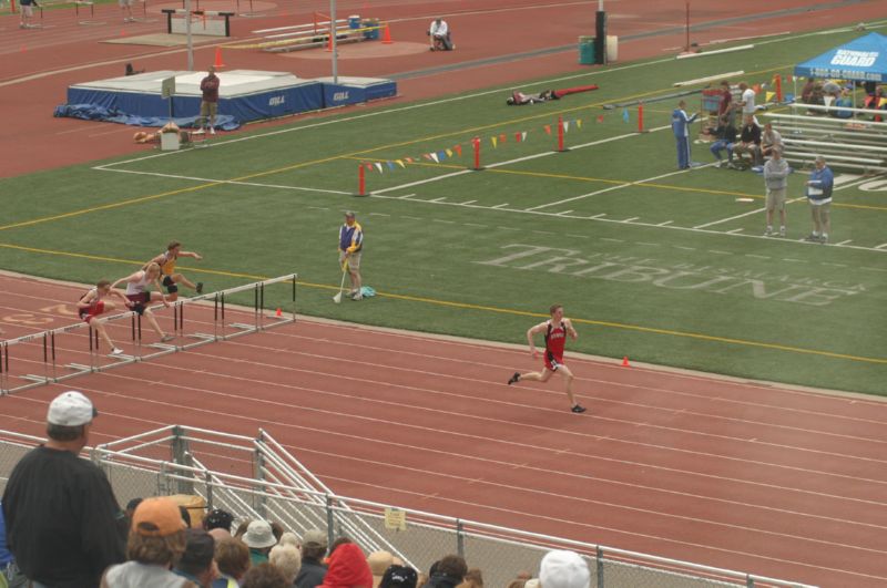 300 Meter Hurdles (31 of 34)